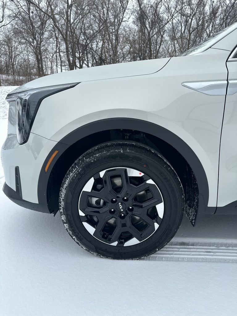 New 2026 Kia Sorento S image 9
