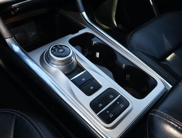 Used 2020 Ford Explorer XLT w/ Equipment Group 202A RWD image 28