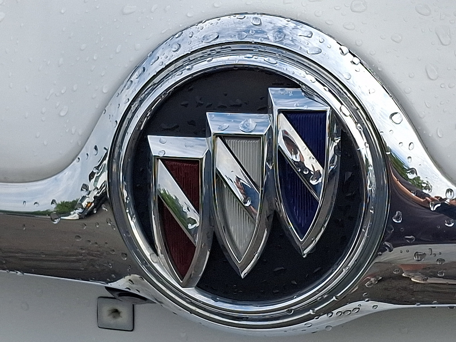 Used 2020 Buick Envision Essence FWD image 29