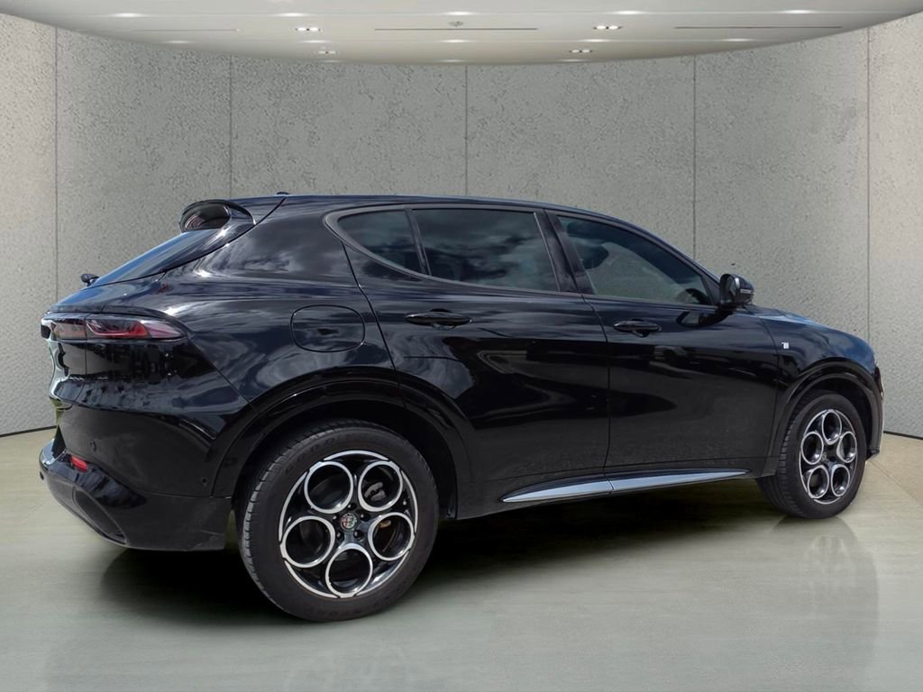 Used 2024 Alfa Romeo Tonale Ti w/ Active Assist Package image 3