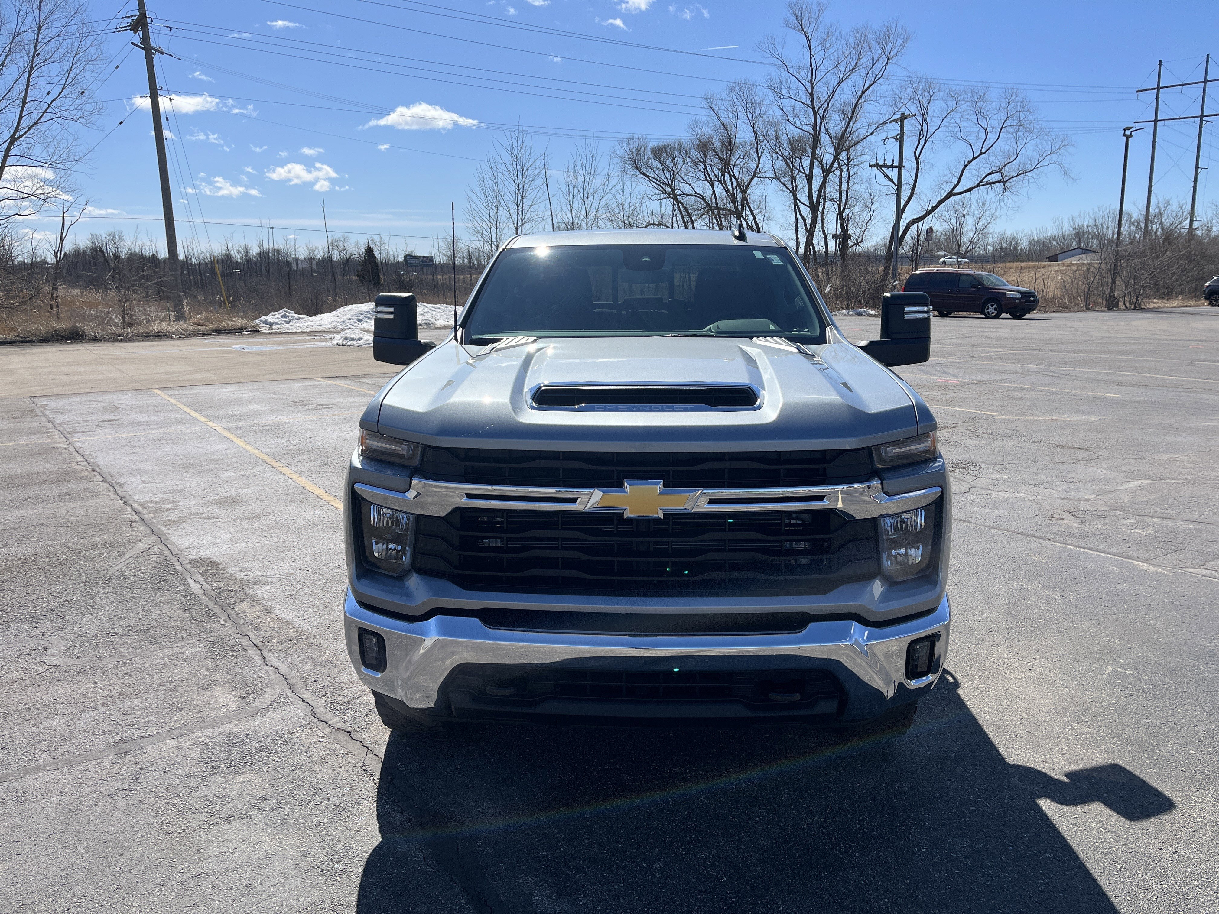 Used 2025 Chevrolet Silverado 2500 LT image 2