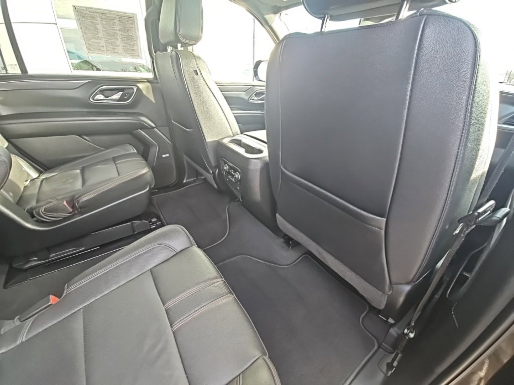 Used 2022 Chevrolet Tahoe RST w/ Luxury Package image 18