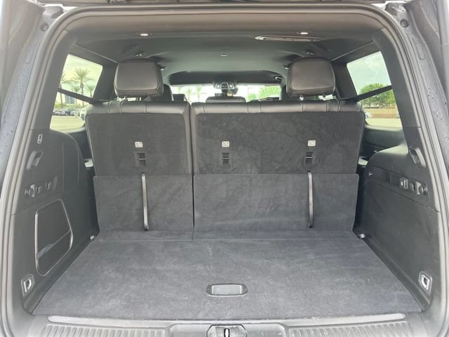Used 2025 Jeep Wagoneer 4WD image 6