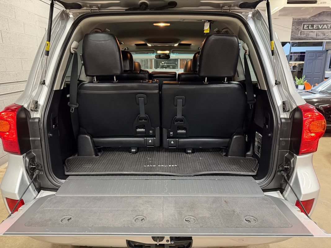 Used 2013 Toyota Land Cruiser AWD/4WD image 26