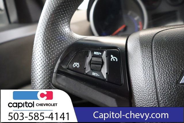 Used 2016 Chevrolet Cruze LT w/ Technology Package image 17
