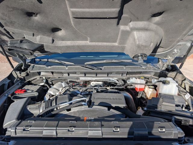 Used 2025 GMC Sierra 3500 AT4 w/ AT4 Premium Plus Package image 3