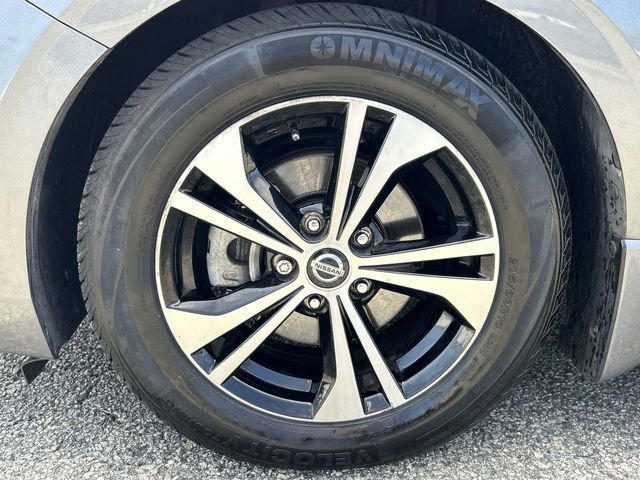 Certified 2022 Nissan Sentra SV FWD image 10