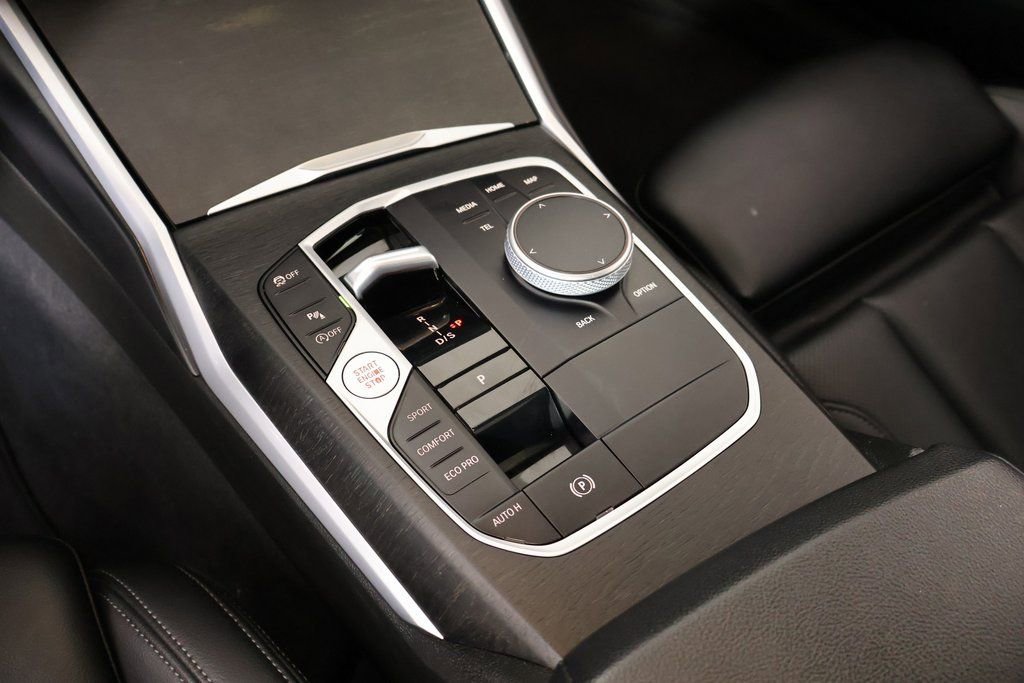Used 2023 BMW 330i xDrive Sedan image 9