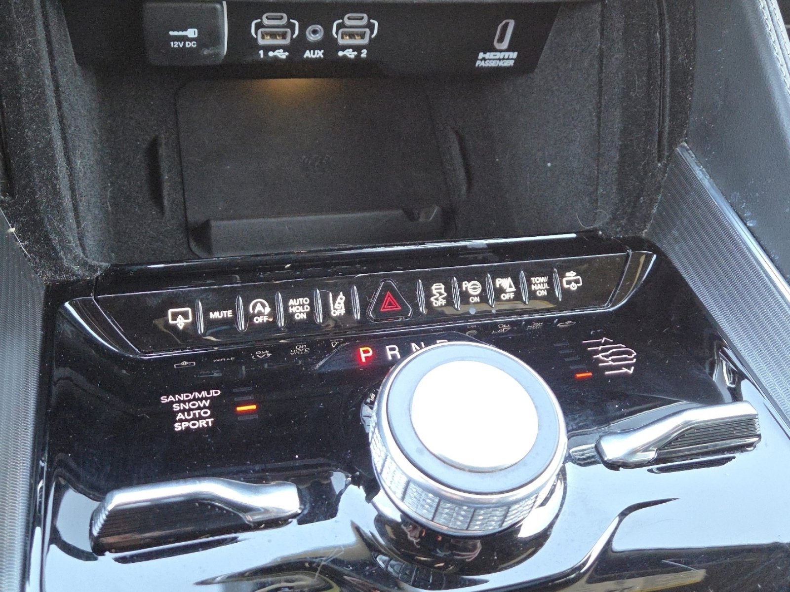 Used 2024 Jeep Grand Wagoneer L Series II w/ Quick Order Packagew 28T image 33