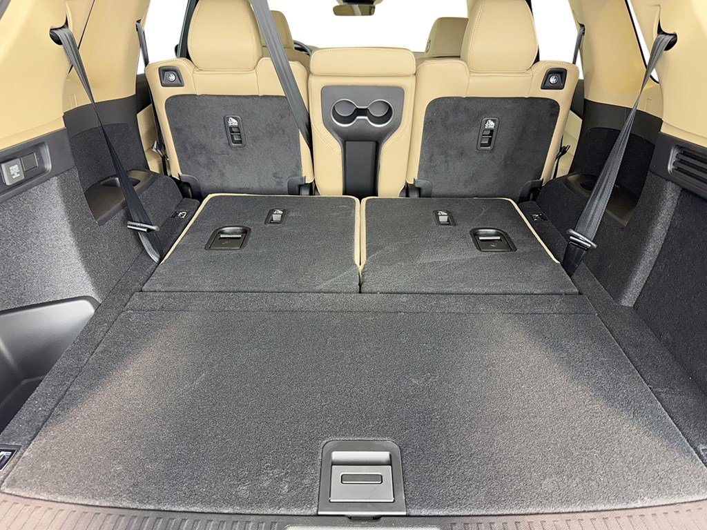 New 2026 Acura MDX SH-AWD image 32