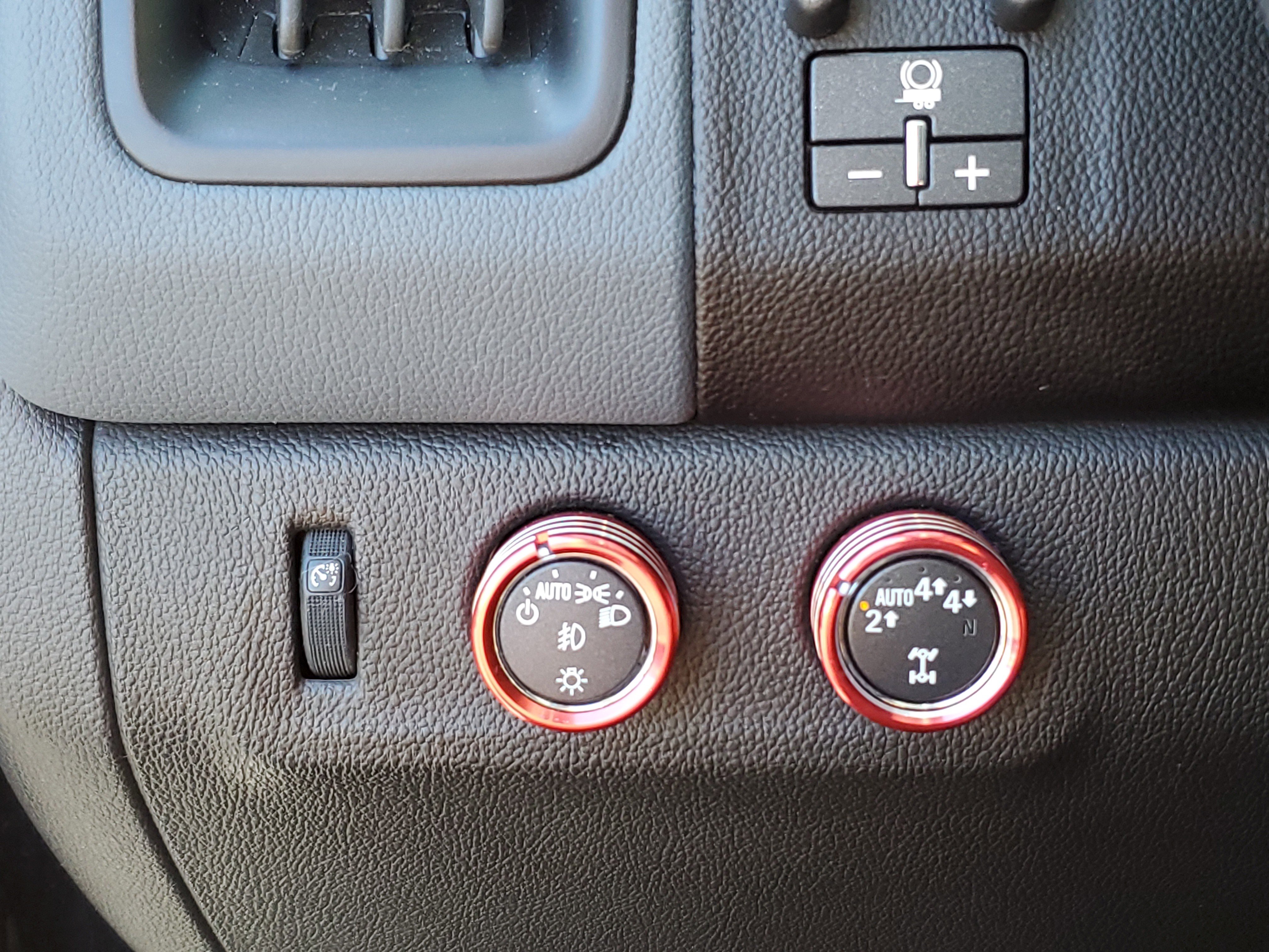 Used 2022 Chevrolet Colorado Z71 w/ Z71 Midnight Edition image 23