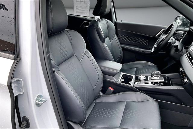 Used 2024 Mitsubishi Outlander SEL Black Edition image 28