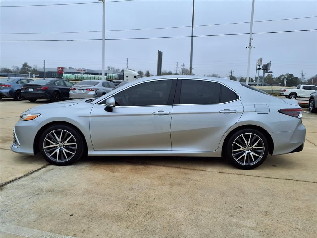 Certified 2022 Toyota Camry XLE image 8