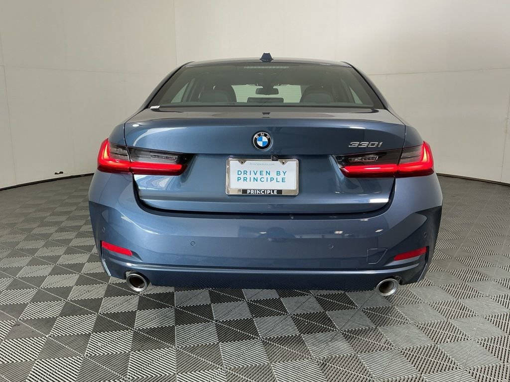Certified 2025 BMW 330i Sedan w/ M Sport Package RWD image 6