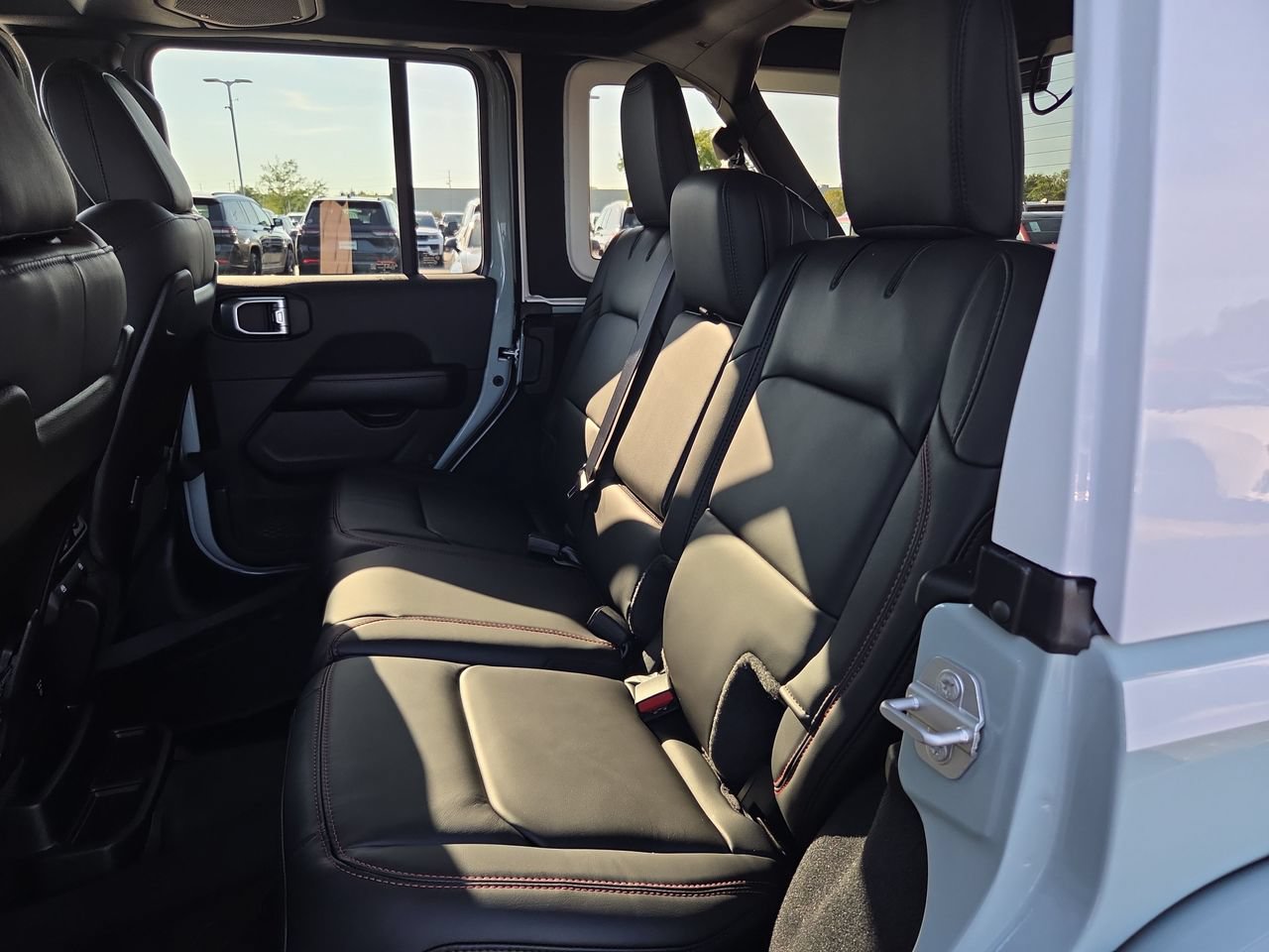 New 2027 Jeep Wrangler Unlimited Rubicon AWD/4WD image 19