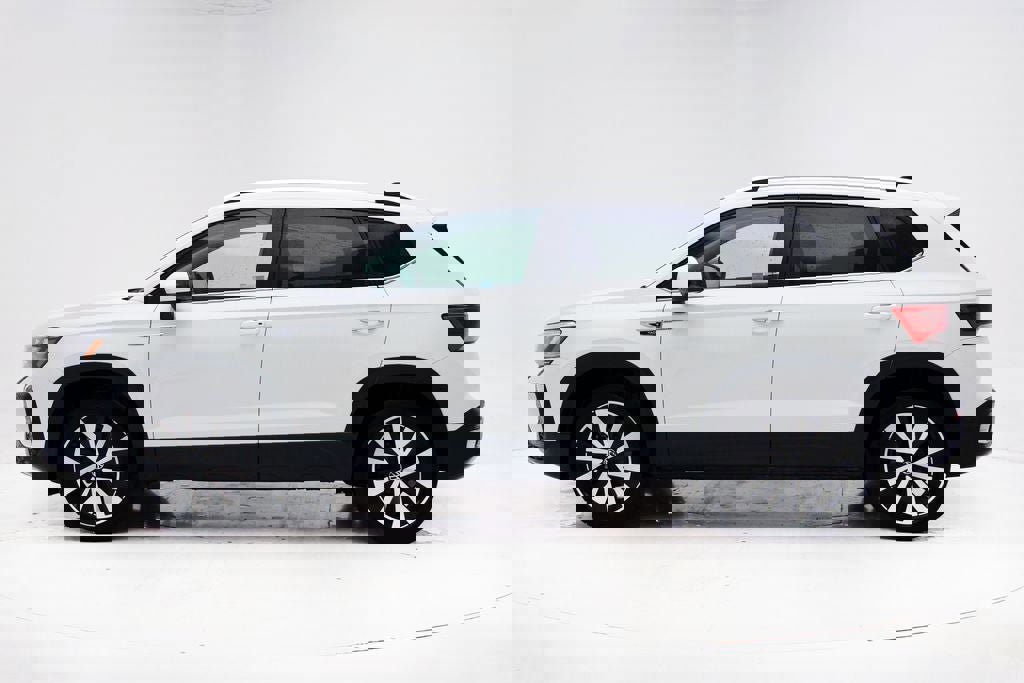 Used 2024 Volkswagen Taos SE image 5