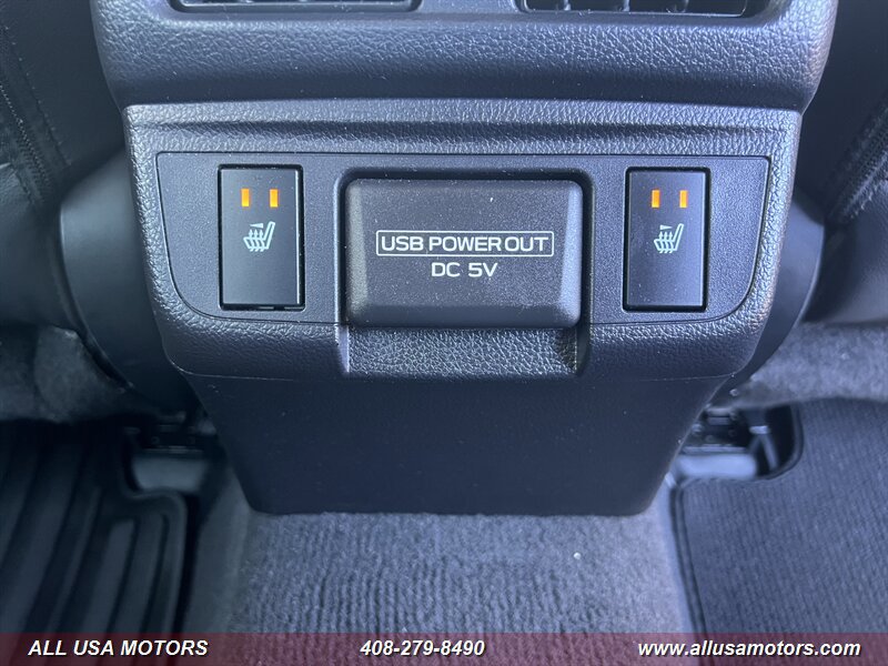 Used 2018 Subaru Legacy 3.6R Limited AWD/4WD image 32