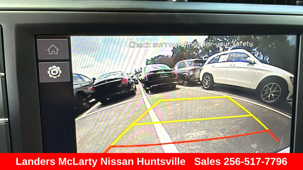 Used 2025 Kia Soul LX FWD image 30