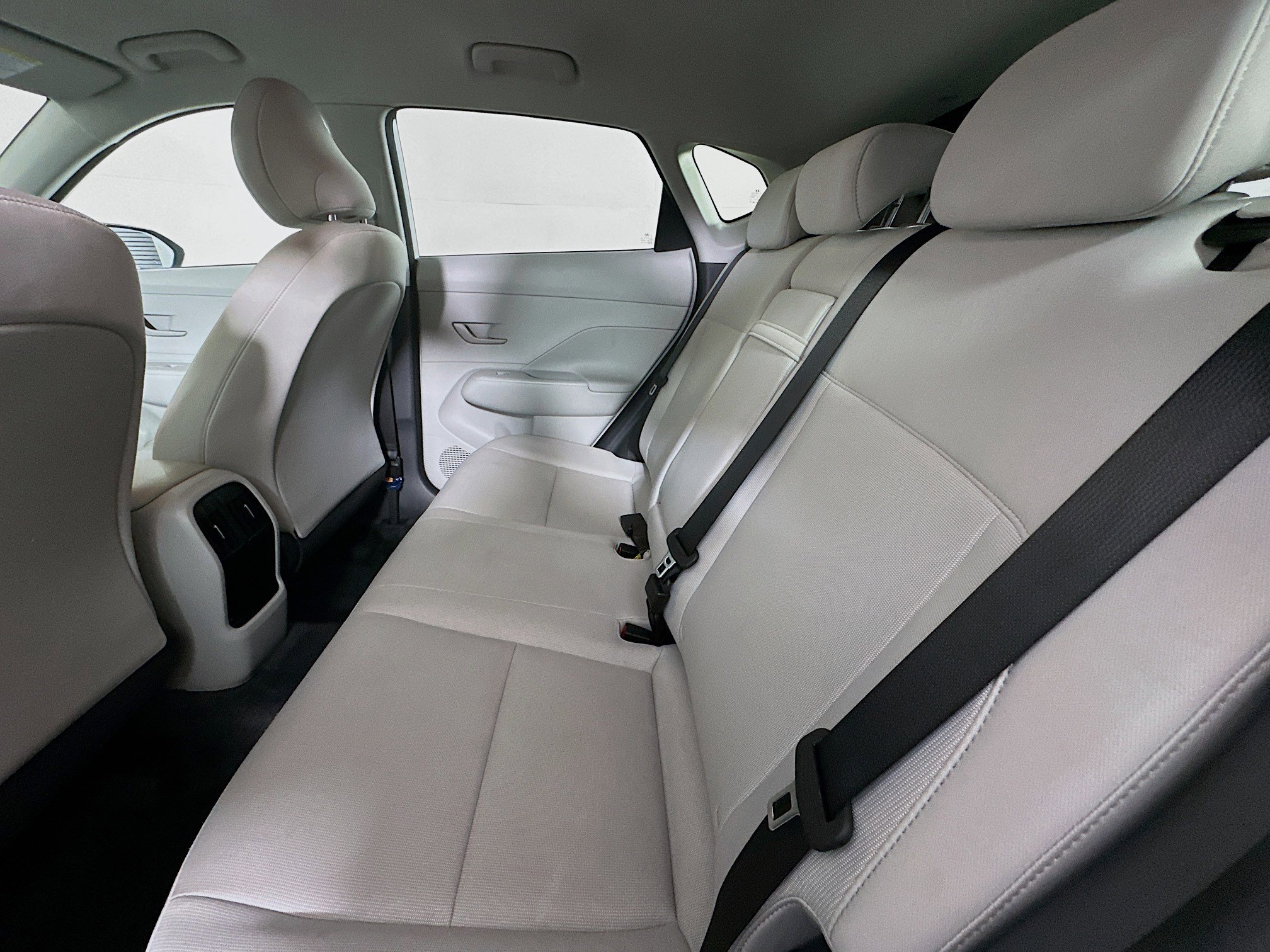 Used 2025 Hyundai Kona SEL image 26