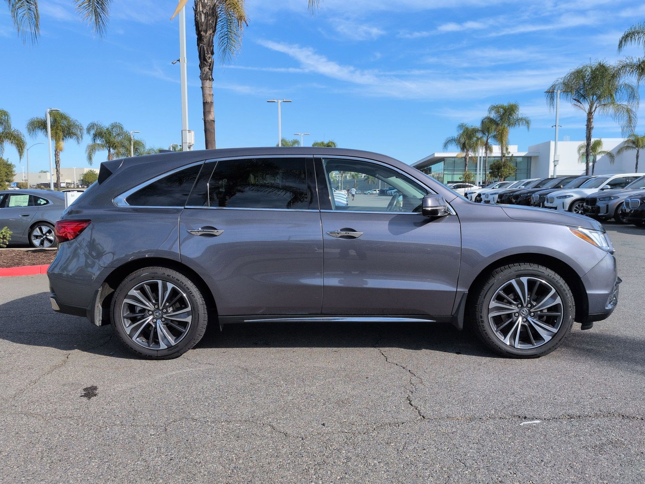 Used 2020 Acura MDX SH-AWD w/ Technology Package image 11