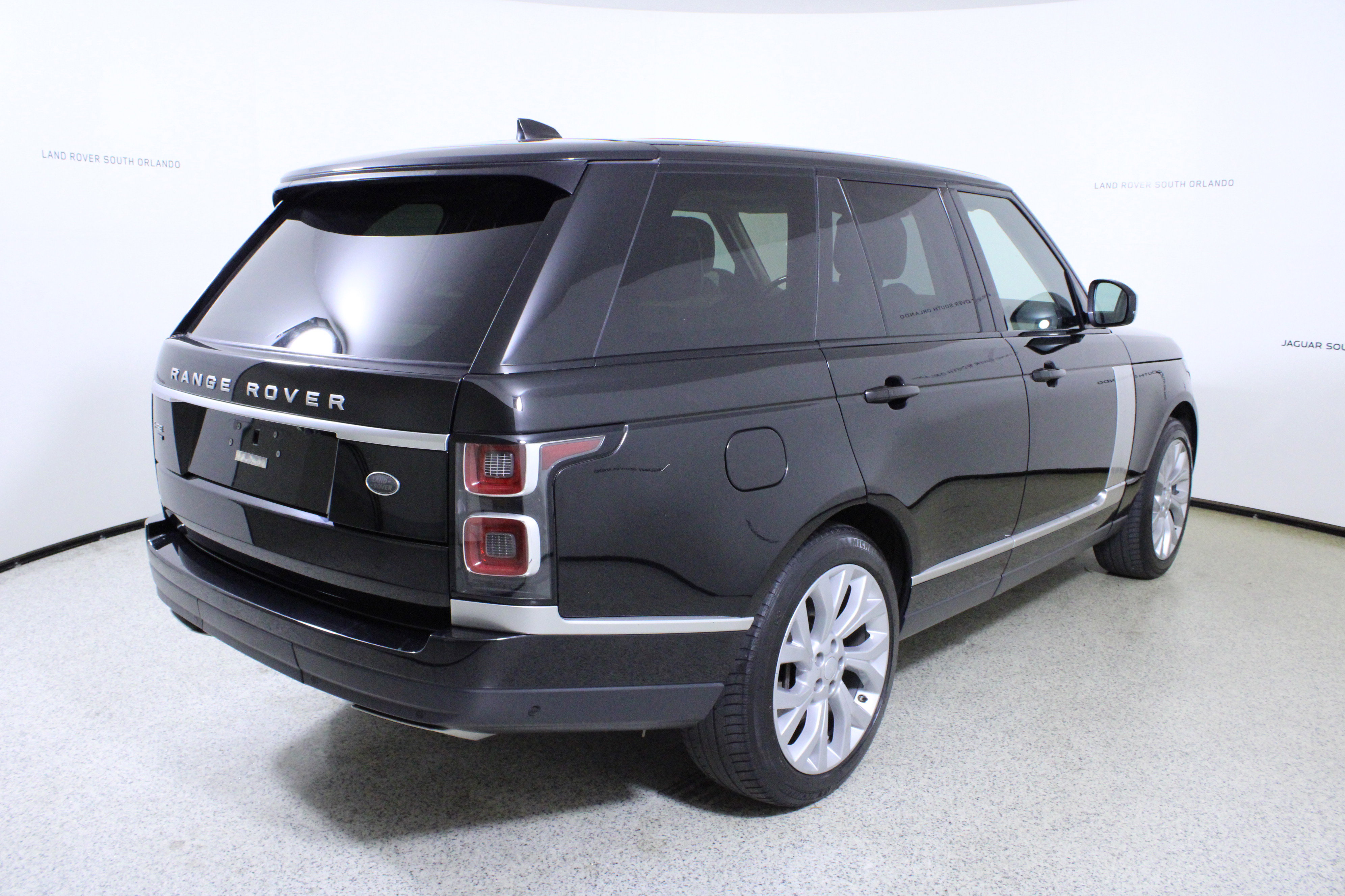 Used 2021 Land Rover Range Rover Westminster Edition image 7
