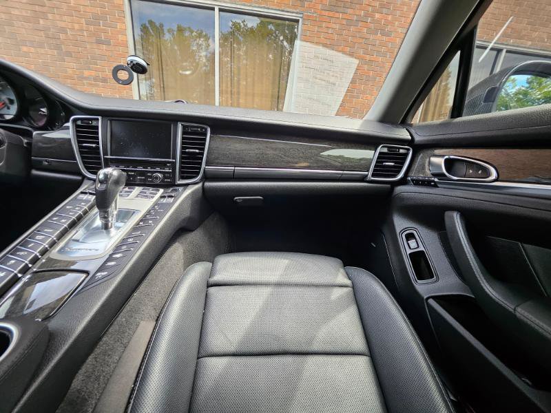Used 2013 Porsche Panamera S RWD image 64
