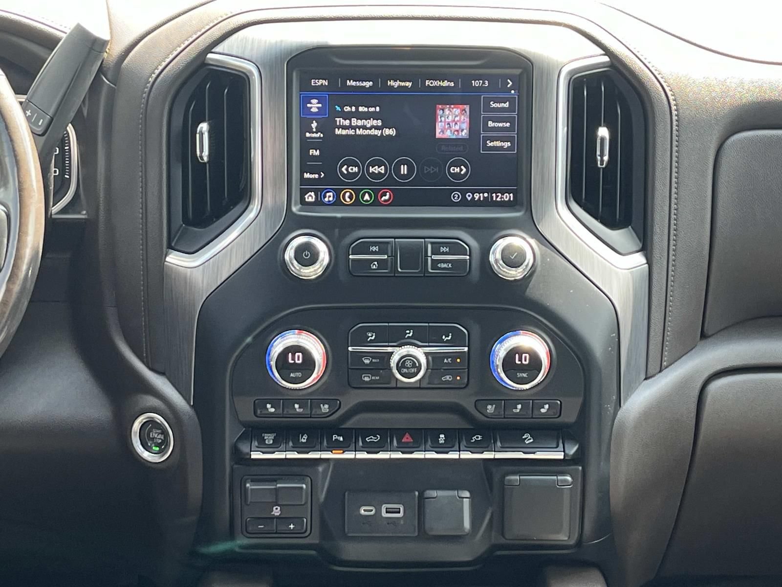 Used 2020 GMC Sierra 3500 Denali w/ Denali Ultimate Package AWD/4WD image 15