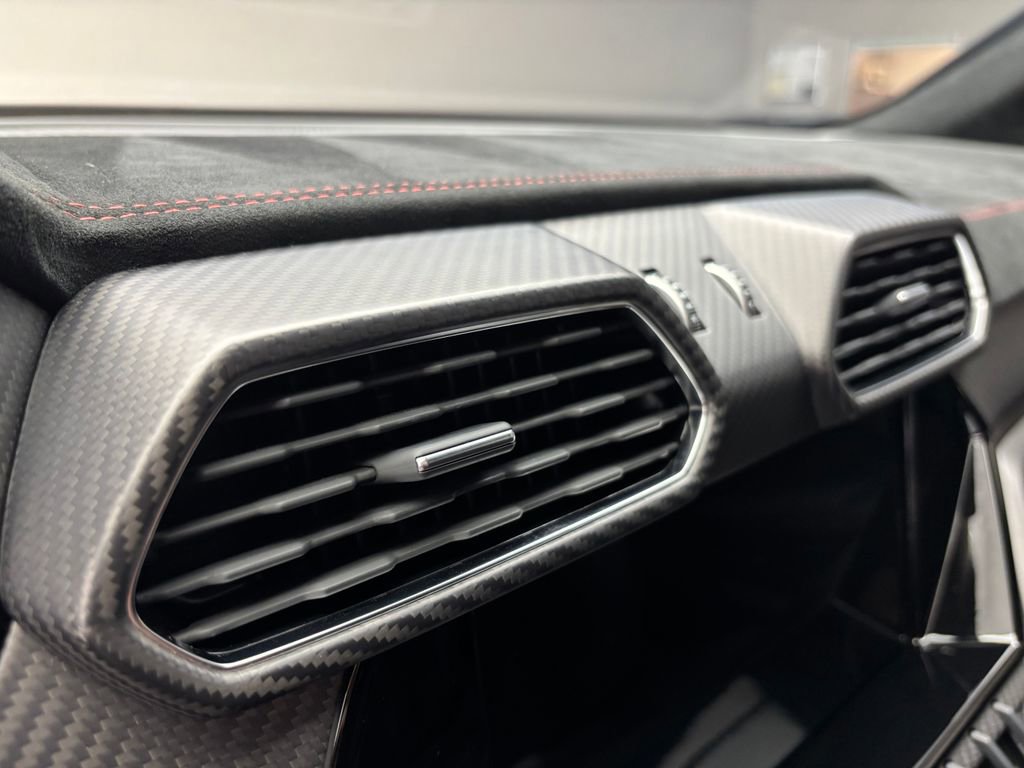 Used 2023 Lamborghini Urus Performante image 79