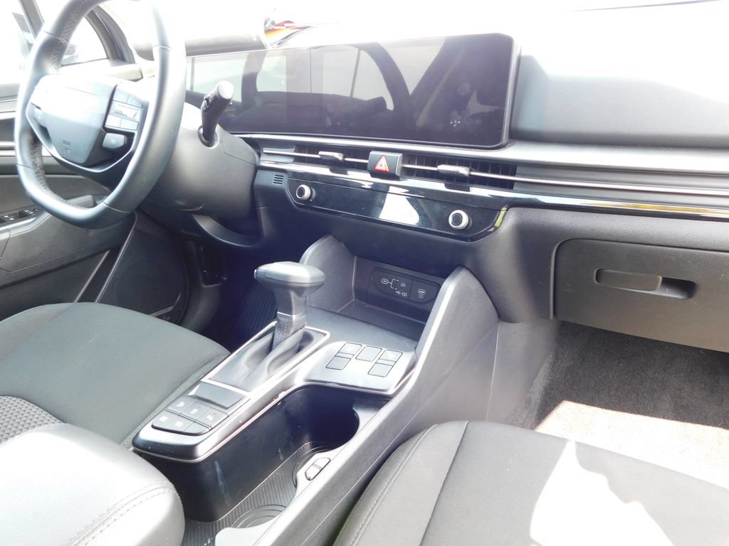Used 2026 Kia Sportage LX w/ LX Convenience Package AWD/4WD image 18