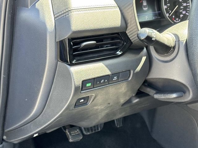 Used 2023 Nissan Sentra SV FWD image 29