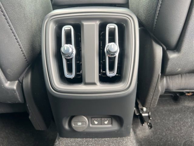 Certified 2023 Volvo XC40 Recharge Plus AWD/4WD image 20