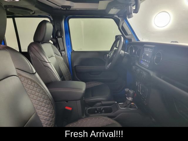 Used 2023 Jeep Gladiator Overland AWD/4WD image 17