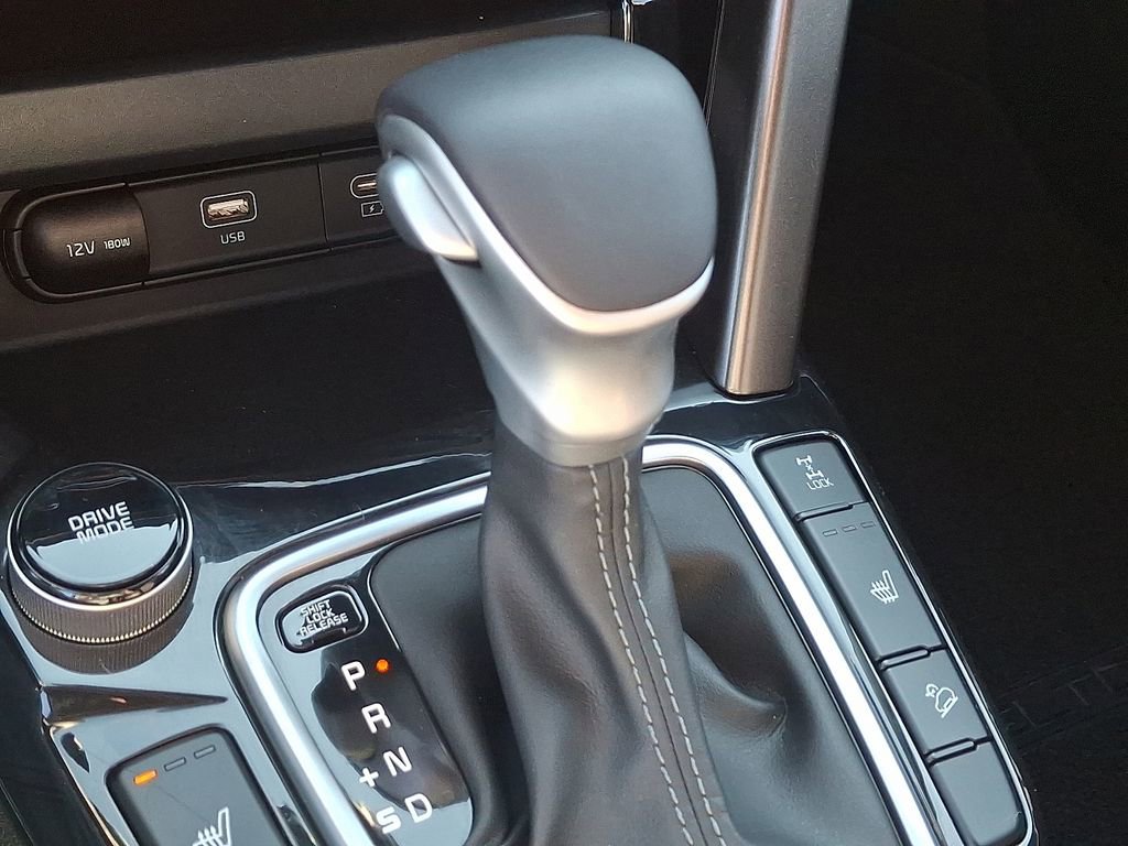 Certified 2024 Kia Seltos S image 21