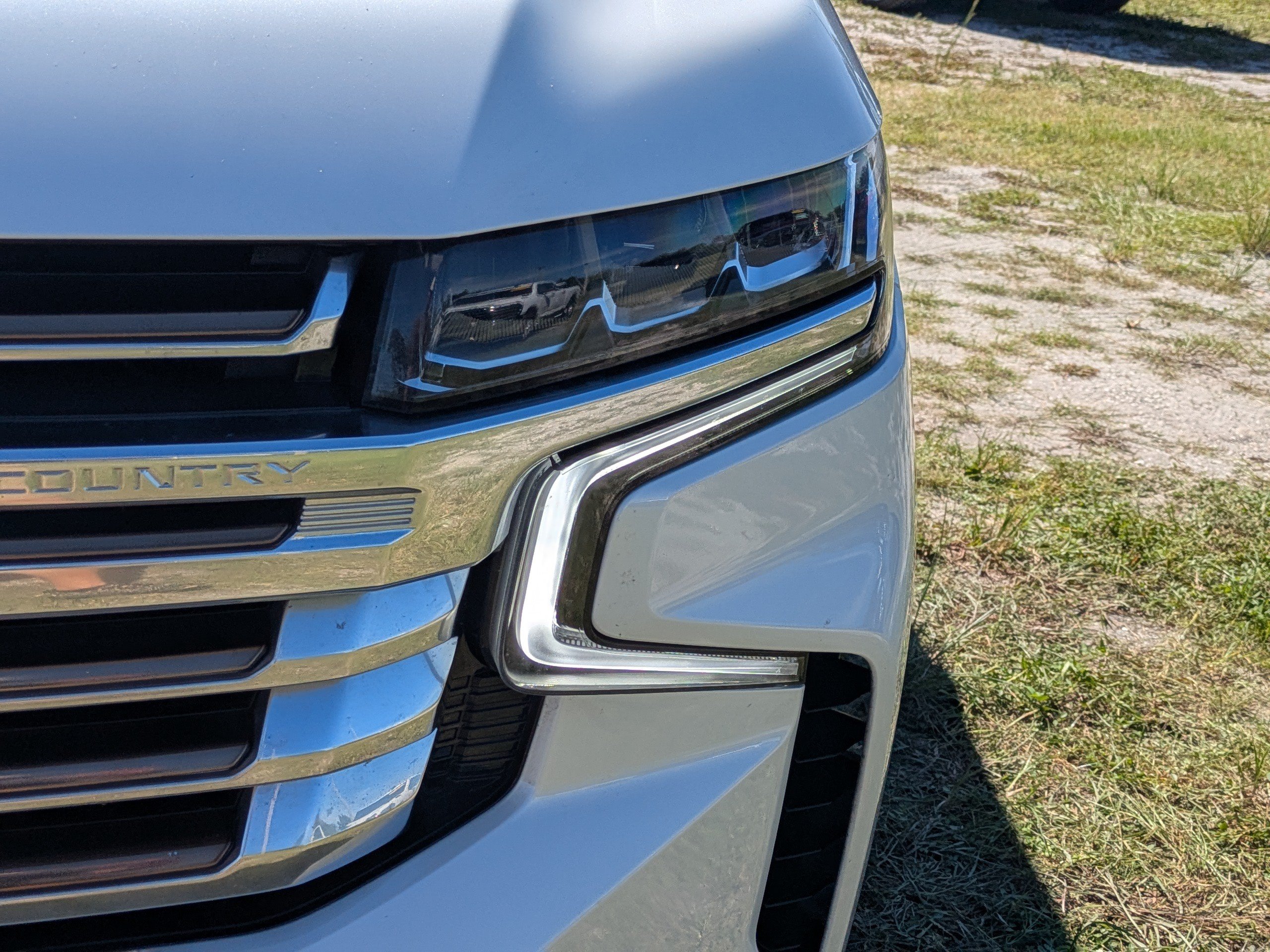 Used 2024 Chevrolet Suburban High Country AWD/4WD image 10