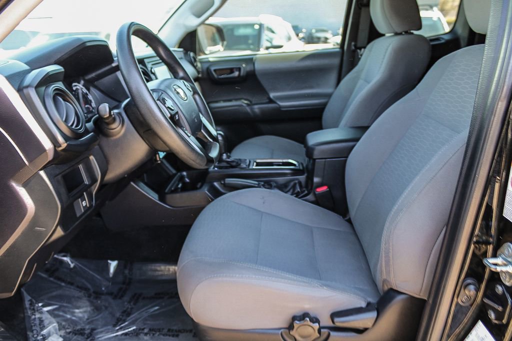 Used 2018 Toyota Tacoma SR w/ SR Convenience Package image 17