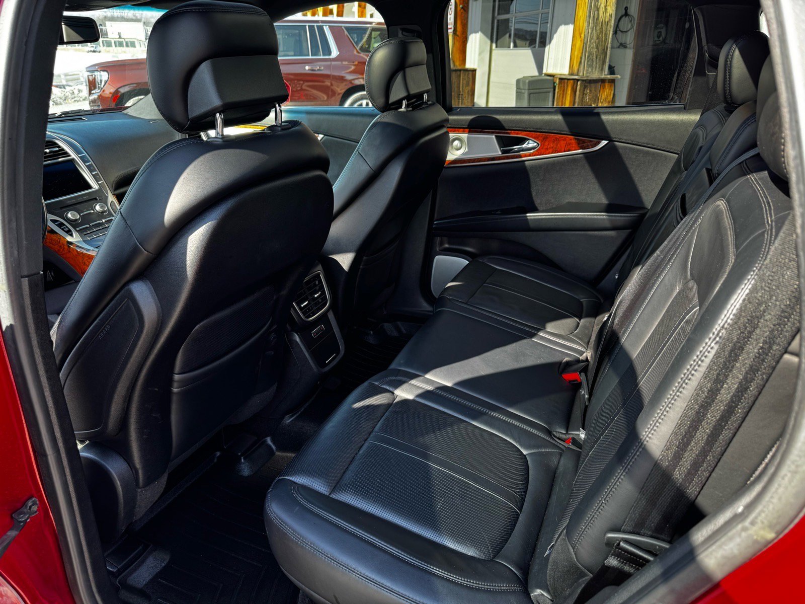 Used 2017 Lincoln MKX Reserve w/ Luxury Package image 11