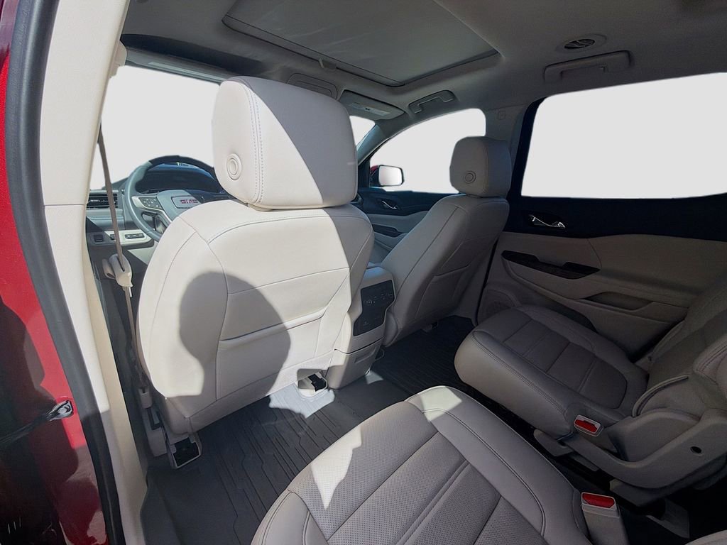 Used 2022 GMC Acadia Denali w/ Denali Ultimate Package image 25