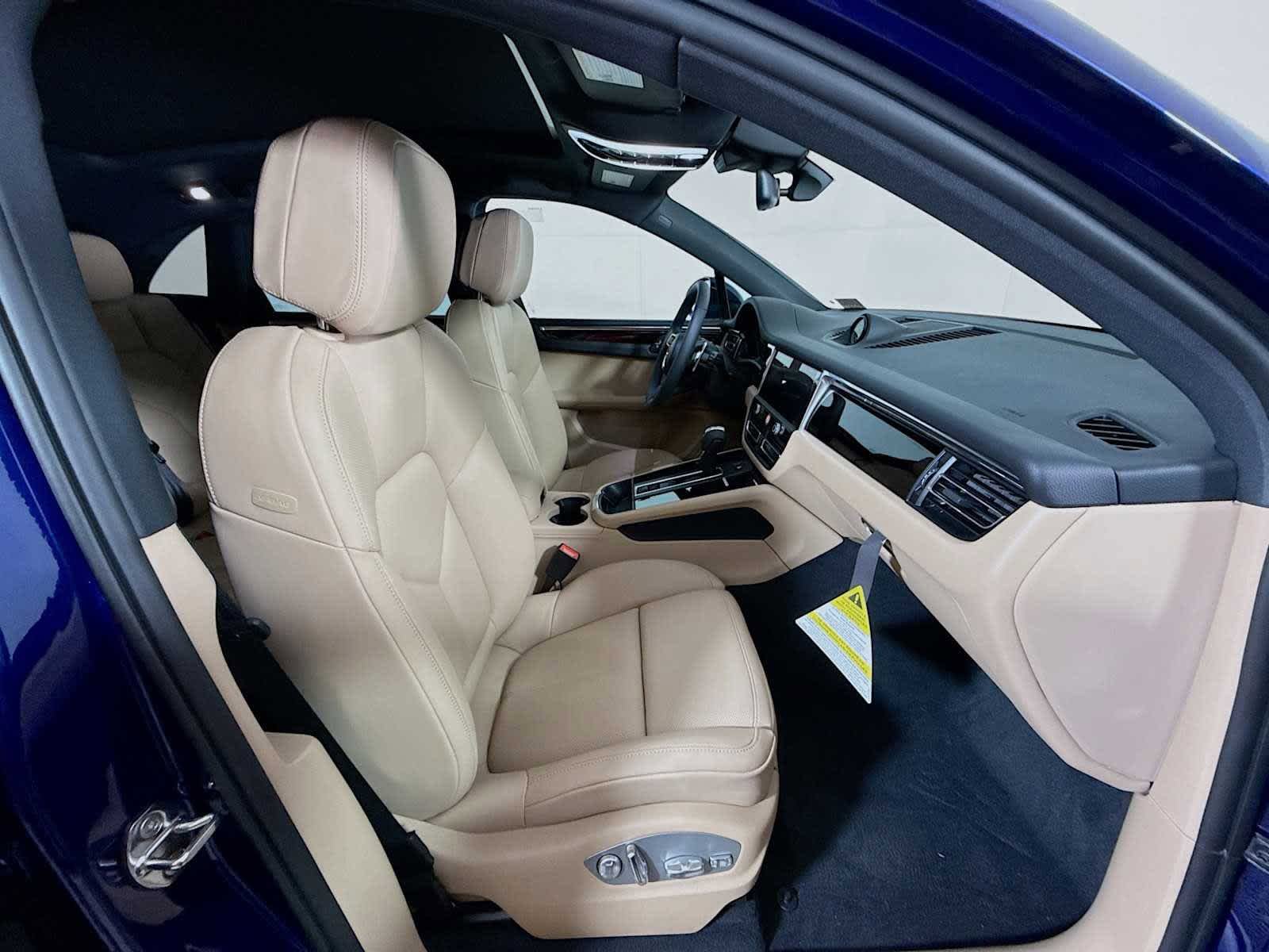 New 2025 Porsche Macan AWD/4WD image 21