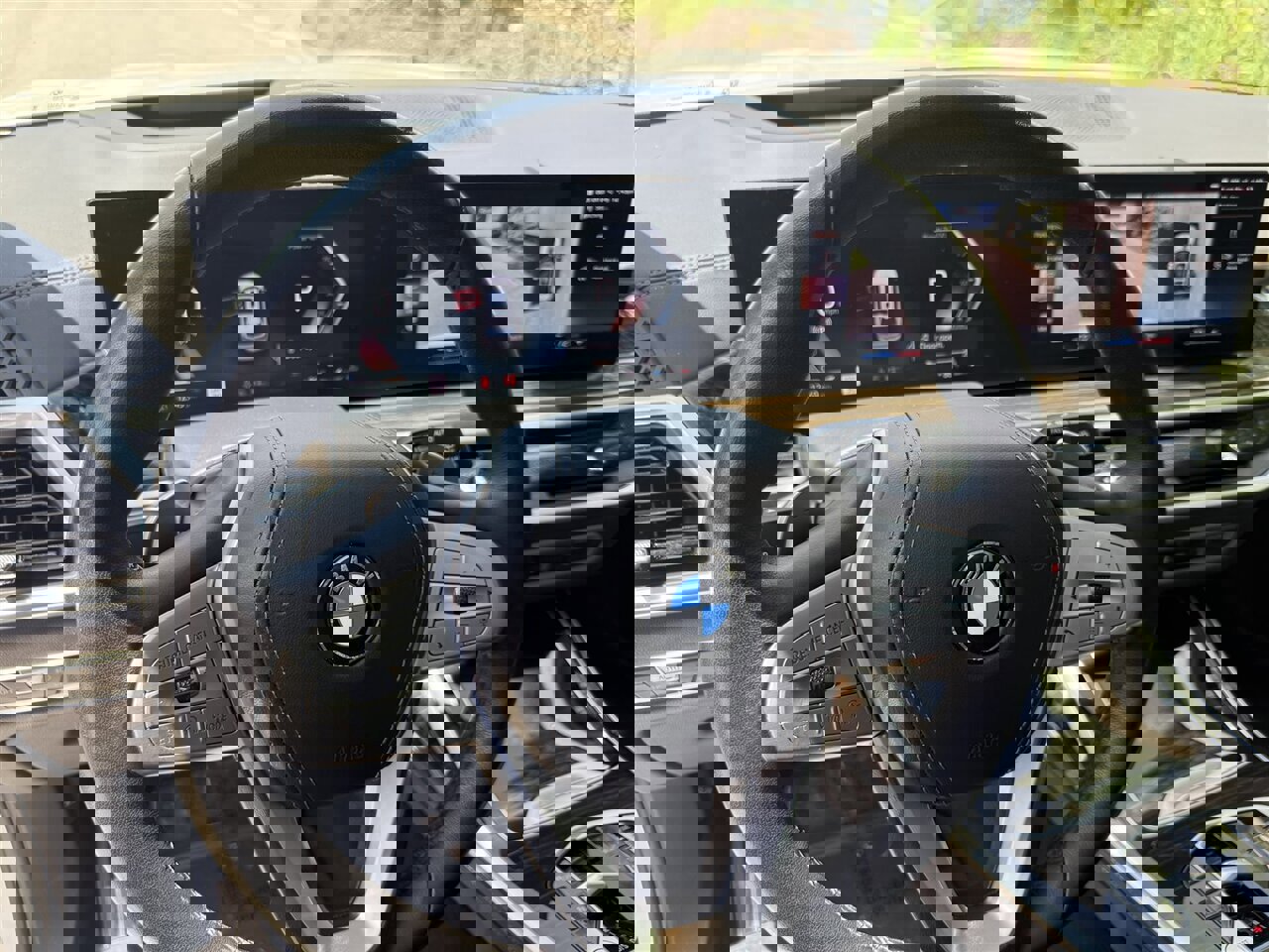 Used 2023 BMW X7 xDrive40i w/ Premium Package image 20