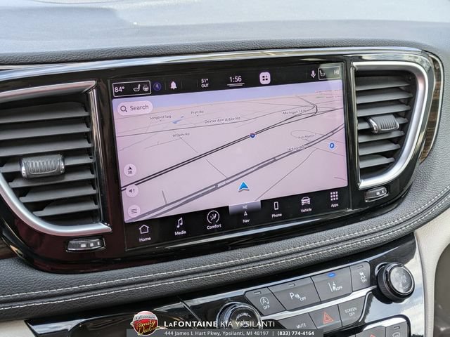 Used 2021 Chrysler Pacifica Limited AWD/4WD image 21
