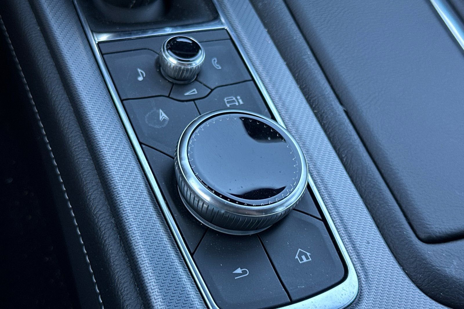 Certified 2026 Cadillac CT5 Premium Luxury image 32