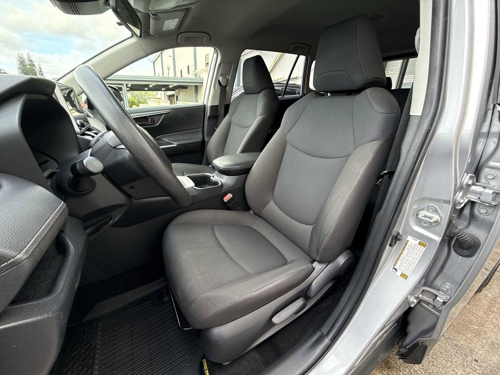 Used 2023 Toyota RAV4 LE FWD image 12