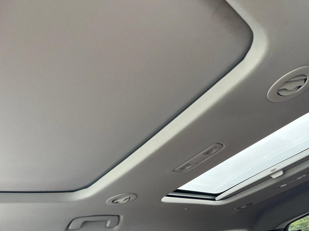 Used 2019 Chevrolet Traverse High Country AWD/4WD image 22