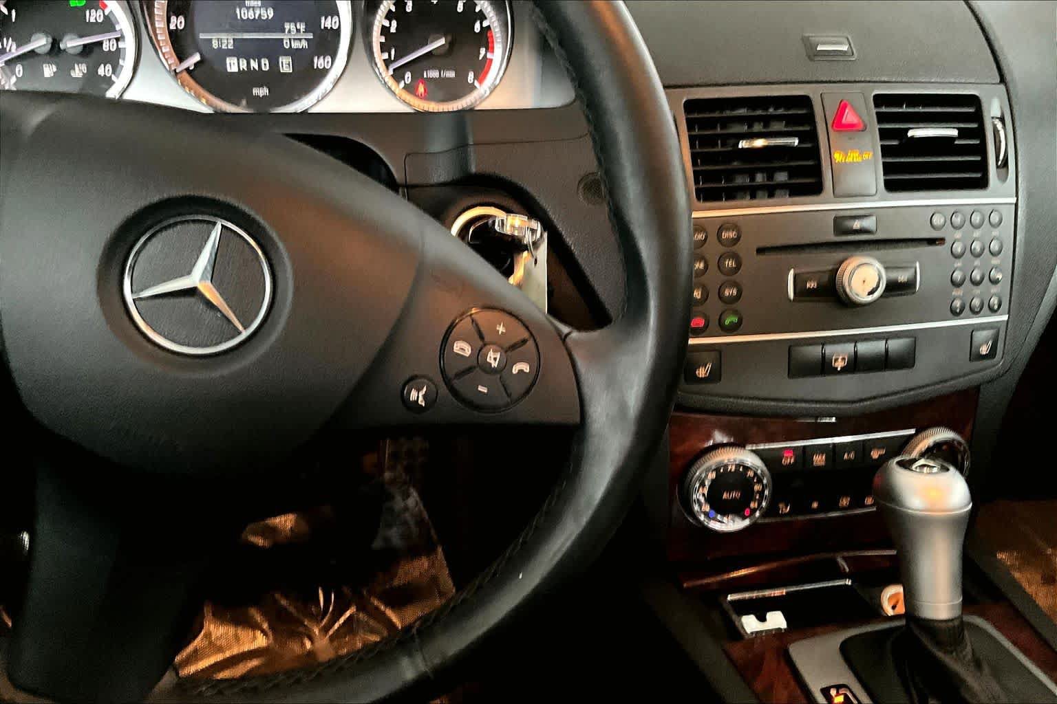 Used 2011 Mercedes-Benz C 300 4MATIC Sedan image 25