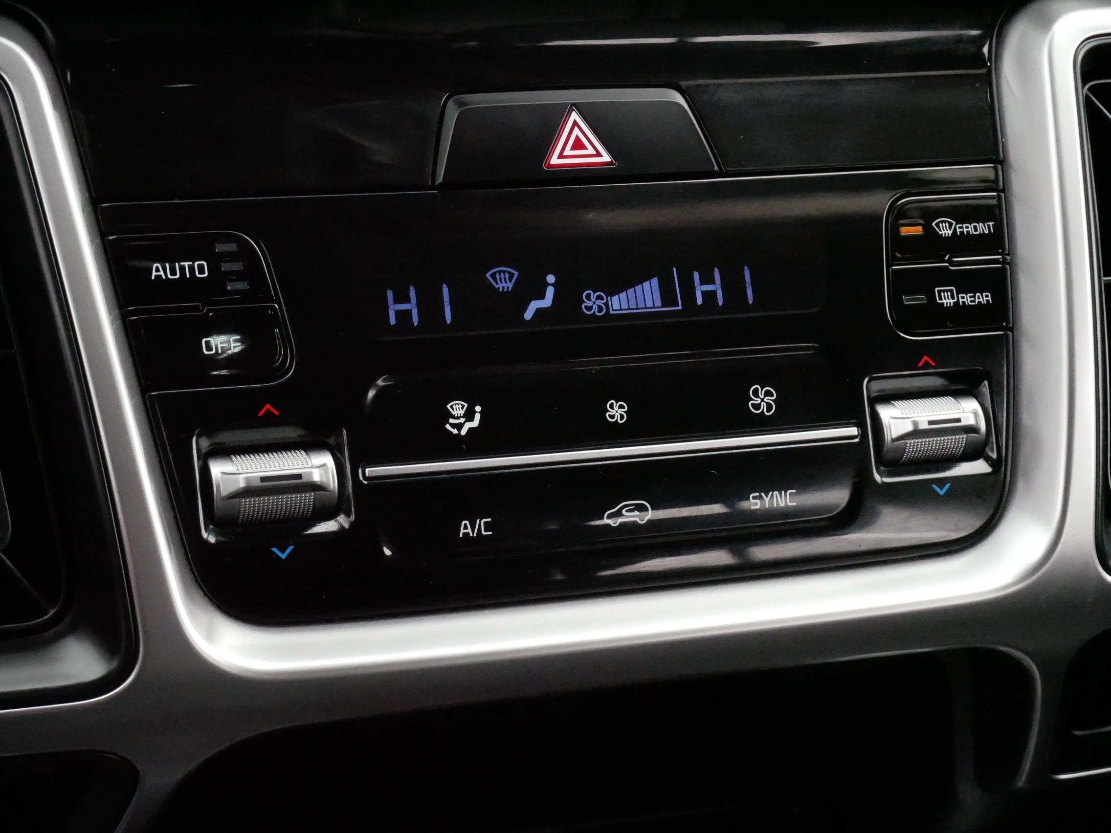 Used 2023 Kia Sorento X-Line EX image 23