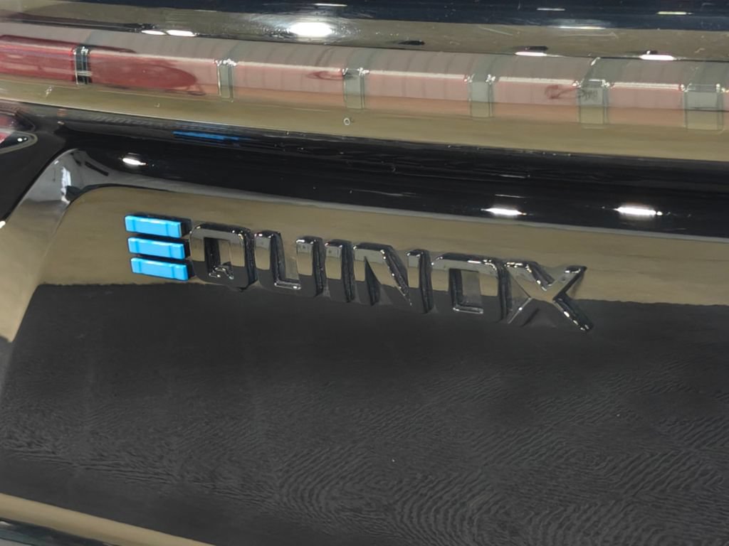 Used 2024 Chevrolet Equinox EV RS FWD image 61