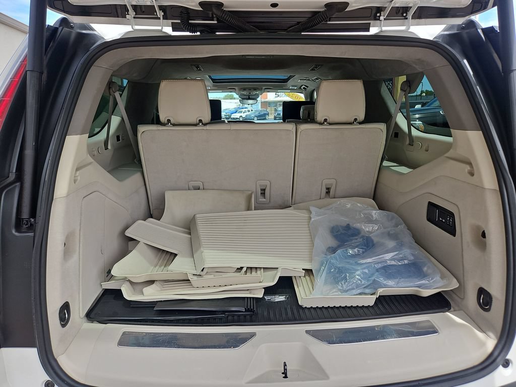 Used 2022 Cadillac Escalade ESV Premium Luxury Platinum w/ LPO, Radiant Package AWD/4WD image 24
