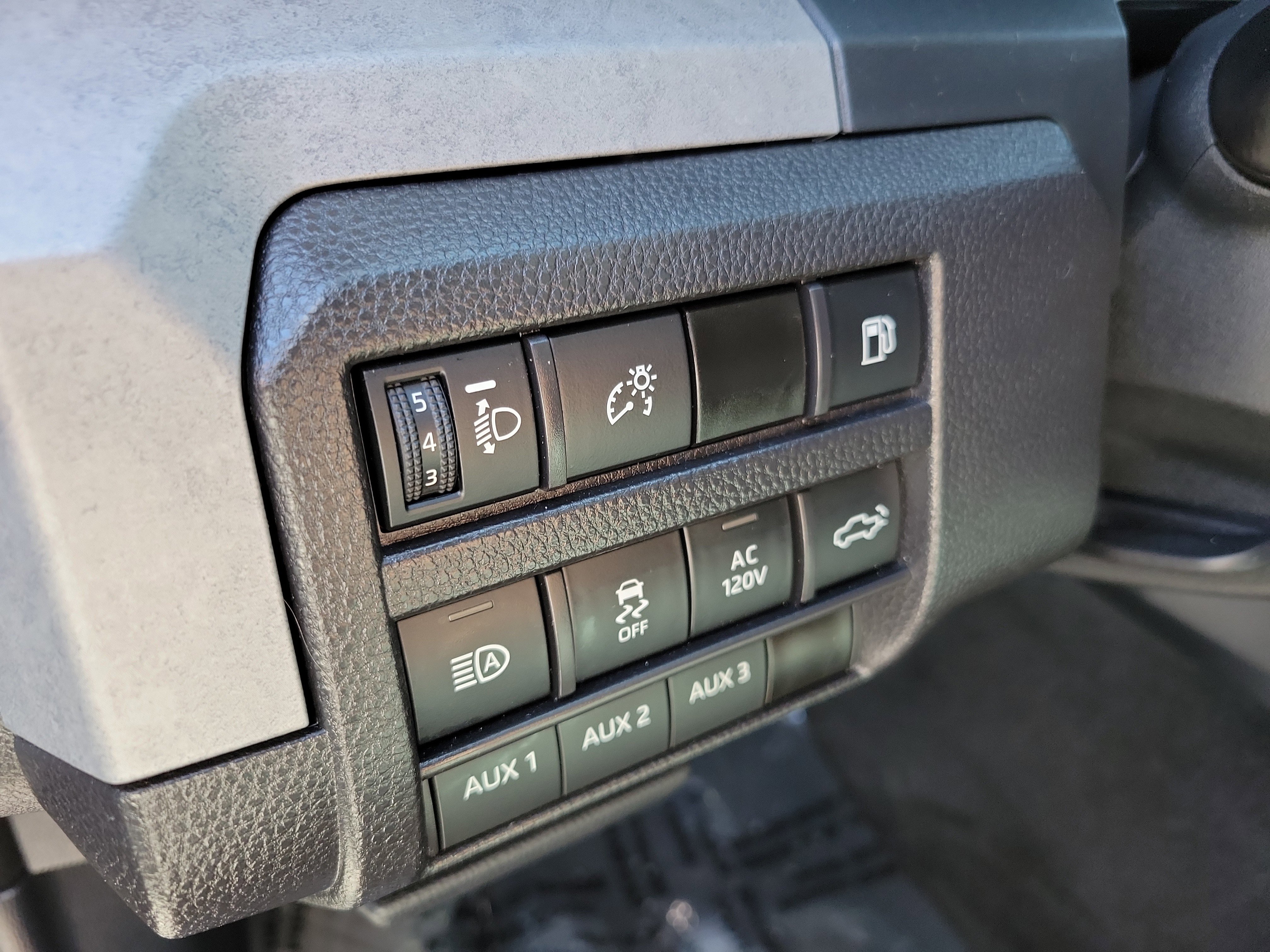 Certified 2024 Toyota Tacoma Trailhunter image 24