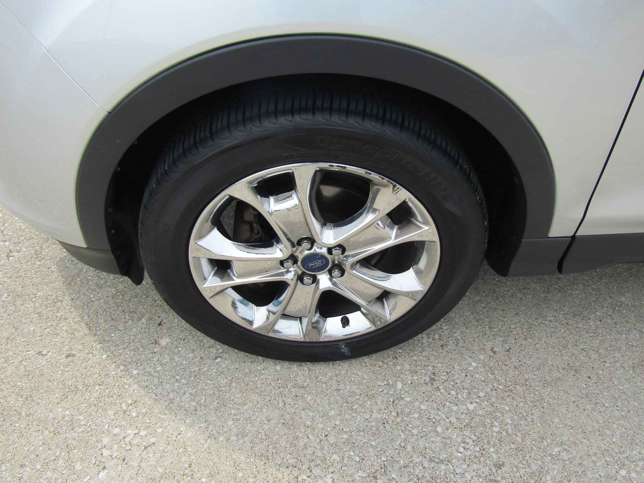 Used 2013 Ford Escape SEL FWD image 9