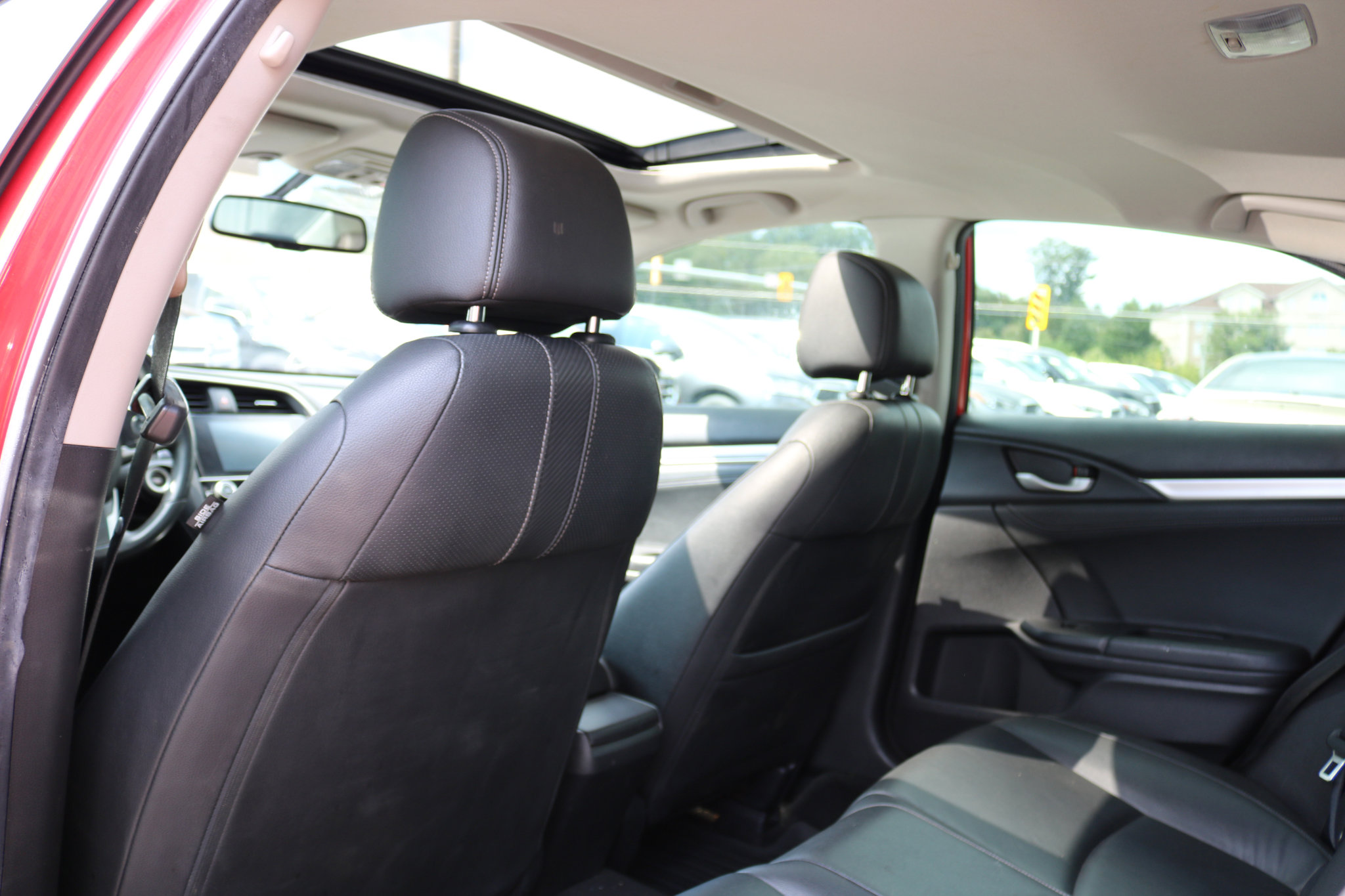 Used 2018 Honda Civic EX-L image 18